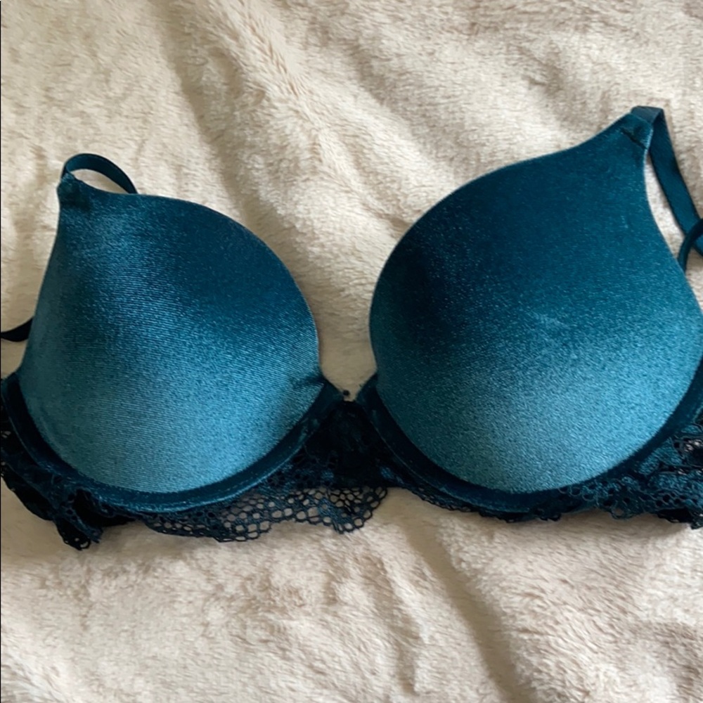 Green velvet bra